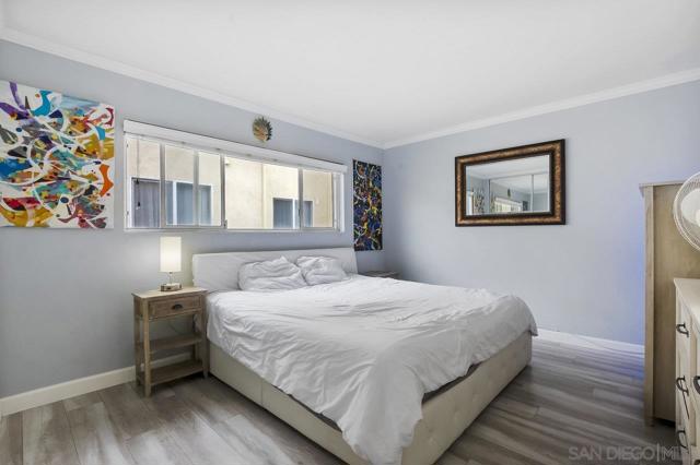 1464 Essex St, San Diego CA: https://media.crmls.org/mediaz/4a4b327f-bb89-4168-b697-f2e910bea196.jpg