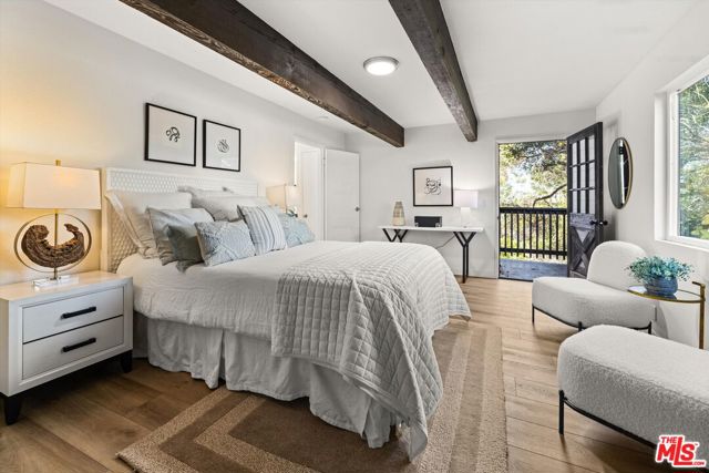 827 Cheltenham Road, Santa Barbara CA: https://media.crmls.org/mediaz/4a4b777d-c954-4513-812d-760e80095606.jpg