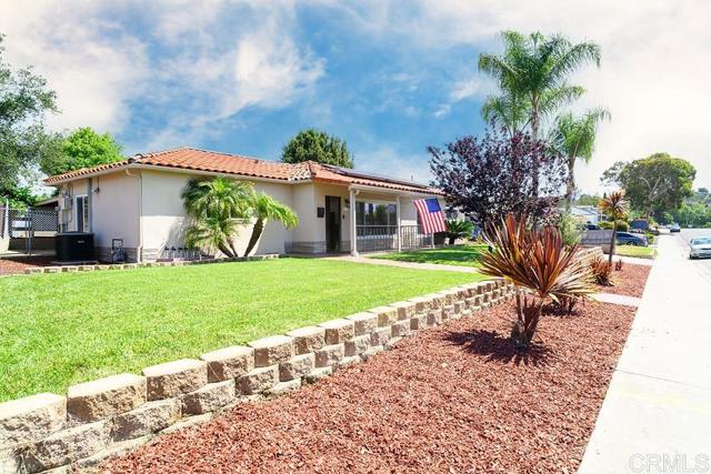 2394 Dryden Avenue, El Cajon CA: https://media.crmls.org/mediaz/4a4b8024-2247-4dcd-b451-70105f09e1c8.jpg