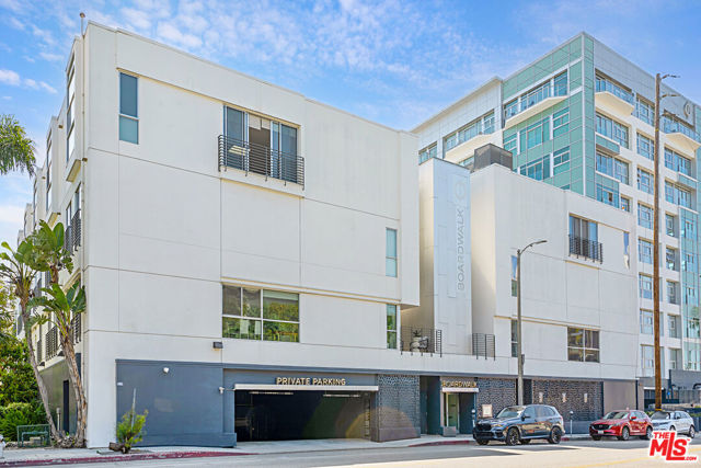 3119 Via Dolce, Marina del Rey CA: https://media.crmls.org/mediaz/4a4bfda2-3647-495e-849f-a8918a596e0d.jpg