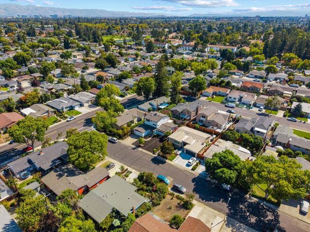 2416 Johnson Place, Santa Clara CA: https://media.crmls.org/mediaz/4a4c0963-753e-4632-b125-dfdc0172fae6.jpg