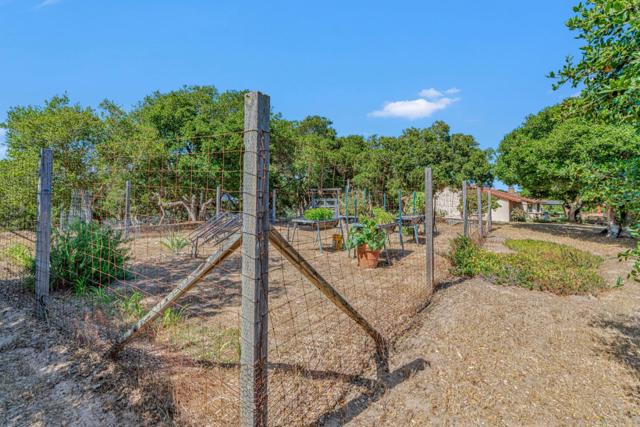 19225 Reavis Way, Salinas CA: https://media.crmls.org/mediaz/4a4c6313-59f3-4a08-b0e2-315f274da584.jpg