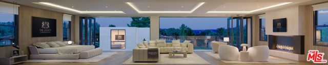 439 21st Street, Santa Monica CA: https://media.crmls.org/mediaz/4a4ca212-8505-4e3b-842a-70246cbc8f32.jpg