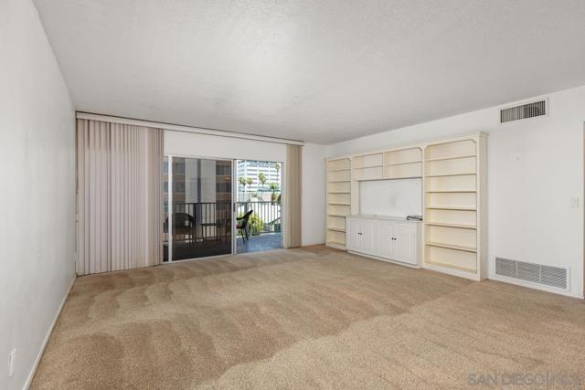 2620 2nd Avenue, San Diego CA: https://media.crmls.org/mediaz/4a4d1417-375f-4082-b4b5-b038a9c6942e.jpg