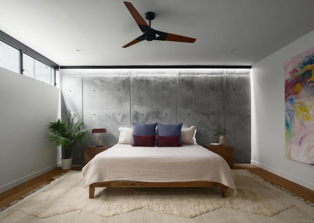 3718 Mississippi St, San Diego CA: https://media.crmls.org/mediaz/4a4d5a2b-f983-4ea2-88e5-3c9b3ba313ff.jpg
