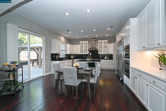 Image 8 of 59 For 5458 Sherwood Way
