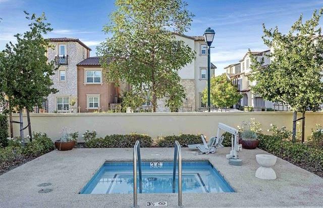 6052 Alpine Blue Drive, San Ramon CA: https://media.crmls.org/mediaz/4a4e79eb-ffc9-49d4-8fbe-b055a2d524be.jpg