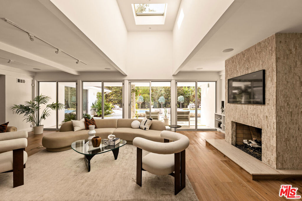 MLS #25616371 image #5