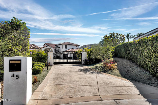 45 Valley Vista Drive, Camarillo CA: https://media.crmls.org/mediaz/4a4f376f-6592-4d46-b526-895579206380.jpg
