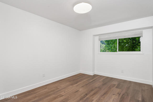 1063 Valley High Avenue, Thousand Oaks CA: https://media.crmls.org/mediaz/4a504ae9-4226-4a3f-bbe5-5d2eb595eeb0.jpg