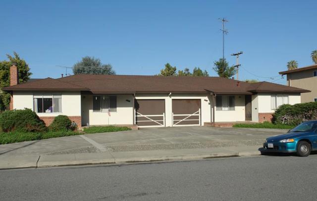 411 Dunster Drive, Campbell CA: https://media.crmls.org/mediaz/4a533373-55e7-4784-bc80-6b35fe5da3b3.jpg