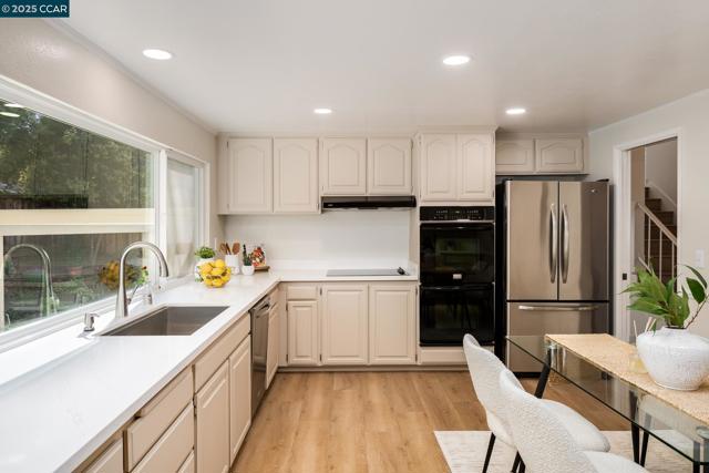 530 Mikado Place, Danville CA: https://media.crmls.org/mediaz/4a55c608-b2f3-4e09-9f6a-8f4e16937e8b.jpg