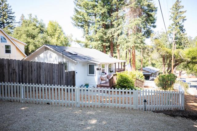 414 Prospect Avenue, Felton CA: https://media.crmls.org/mediaz/4a56d664-3f8b-486f-89c4-e780b18f2be3.jpg