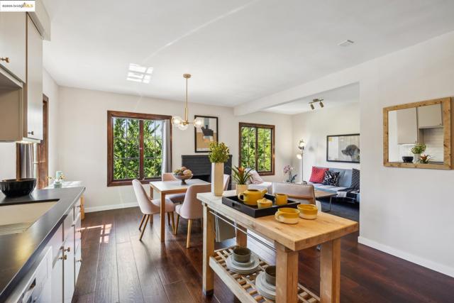 2633 Benvenue, Berkeley CA: https://media.crmls.org/mediaz/4a56e86a-87ed-4eee-a260-5f72744d289d.jpg