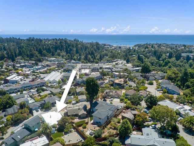 105 Vista Mar Court, Aptos CA: https://media.crmls.org/mediaz/4a56edd4-6ba7-418e-9b30-db9f7426f90f.jpg