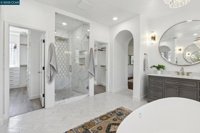 492 Calico Ct, San Ramon CA: https://media.crmls.org/mediaz/4a577e87-46b2-4fb6-8357-97f6f3e0b7f5.jpg