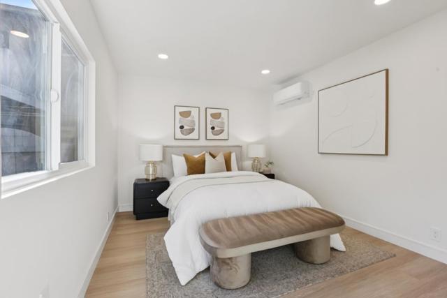 453 N Rengstorff Avenue, Mountain View CA: https://media.crmls.org/mediaz/4a582b55-e5d3-4dd7-add5-1e60600bd0ed.jpg