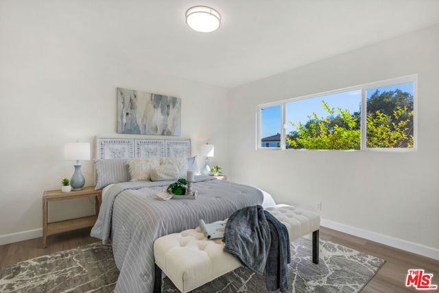 4933 W 20th Street, Los Angeles CA: https://media.crmls.org/mediaz/4a59f073-6653-4edd-a315-d5ec839f8cb5.jpg