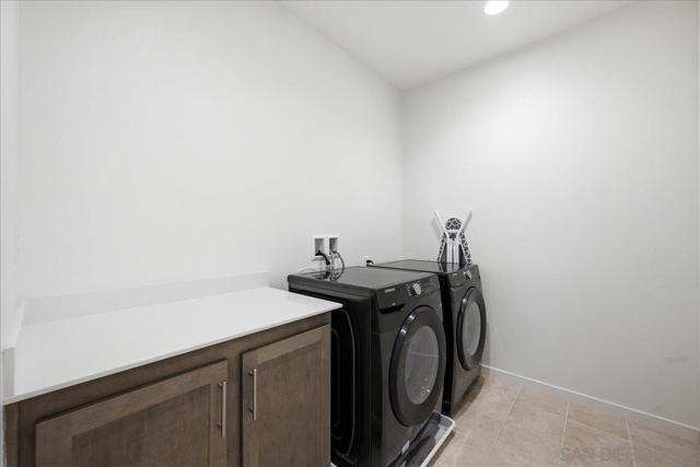 39319 Corvina, Temecula CA: https://media.crmls.org/mediaz/4a59fb17-12d2-4339-b30d-43f60b8bbefa.jpg