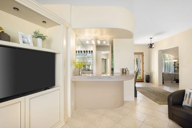 80080 Riviera, La Quinta CA: https://media.crmls.org/mediaz/4a5a911e-766d-49d3-b081-203d935d4416.jpg