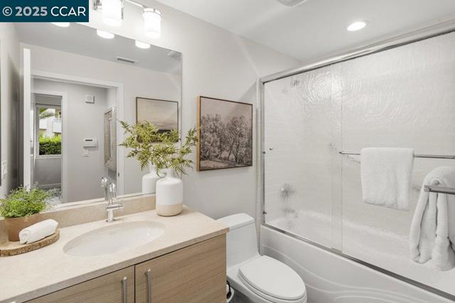 1655 N CALIFORNIA, Walnut Creek CA: https://media.crmls.org/mediaz/4a5afc0c-aeec-4cdf-8b64-a78b551912ce.jpg