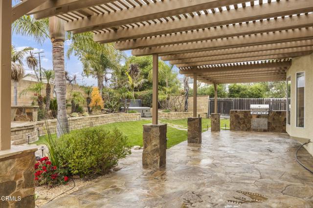 Detail Gallery Image 5 of 45 For 1531 Daphne Ave, Ventura,  CA 93004 - 4 Beds | 3 Baths