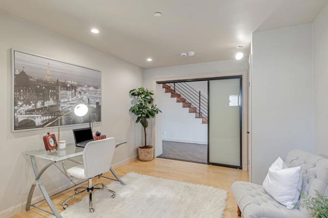 3119 Oak Knoll Drive, Redwood City CA: https://media.crmls.org/mediaz/4a5bd0ec-1fc2-40e6-a069-e65a336ad9cc.jpg