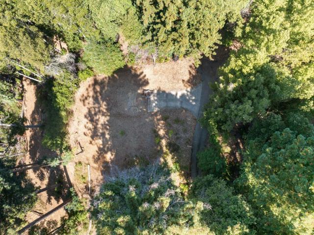 185 Sweetwater Lane, Ben Lomond CA: https://media.crmls.org/mediaz/4a5c83cf-4545-47ce-9532-9bec730370d0.jpg