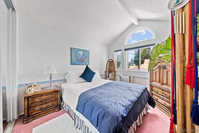 2100 Northshore Drive, Chula Vista CA: https://media.crmls.org/mediaz/4a5e7246-abfd-43ba-825d-2c9c7e9f8edb.jpg