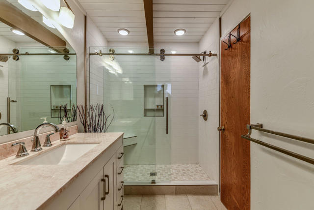 24873 Ponderosa Drive, Idyllwild CA: https://media.crmls.org/mediaz/4a5ecb22-3a76-44a0-8096-970c3c2cc170.jpg