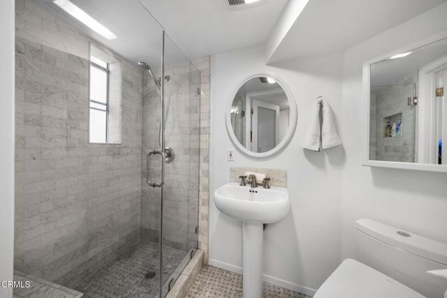 Detail Gallery Image 27 of 47 For 3551 Dixie Canyon Pl, Los Angeles,  CA 91423 - 4 Beds | 3/1 Baths