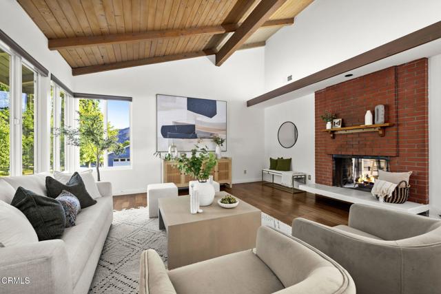 9545 Creemore Place, Tujunga CA: https://media.crmls.org/mediaz/4a5fae02-41be-4fd2-895e-c2c855ad668c.jpg