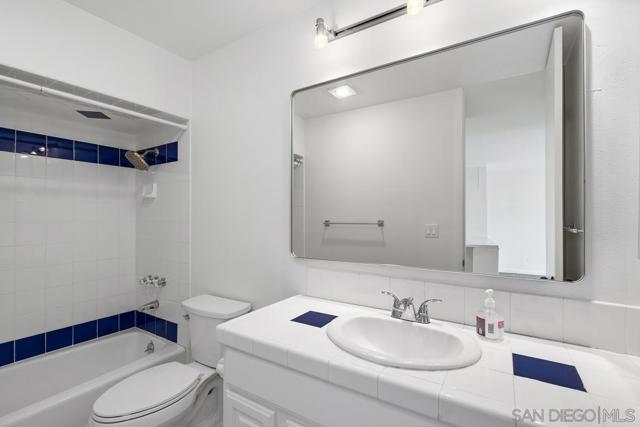 3050 Rue Dorleans, San Diego CA: https://media.crmls.org/mediaz/4a6001e6-bf24-4788-acb5-82e4cb3cbf54.jpg
