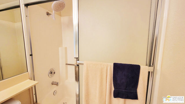 2700 E Mesquite Avenue, Palm Springs CA: https://media.crmls.org/mediaz/4a609d23-f9b7-406a-9813-1b1011052503.jpg