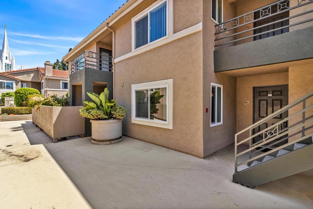 7425 Charmant Dr #2901