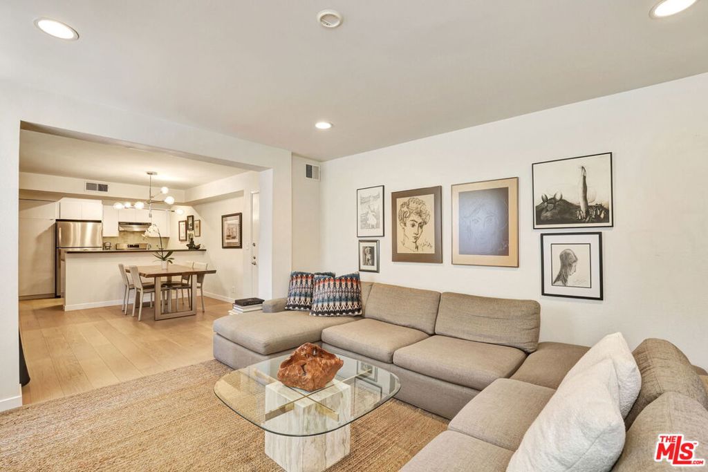 740 N Kings Road #205