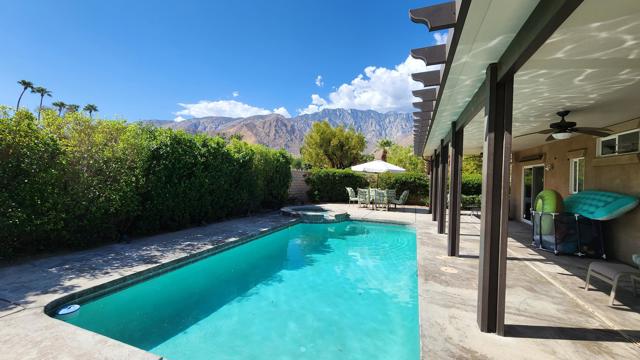 895 Ventana, Palm Springs, CA 92262