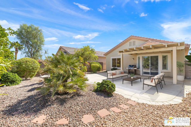 78712 Postbridge Circle, Palm Desert CA: https://media.crmls.org/mediaz/4a61d012-ade4-492c-8c80-9e333e7e859c.jpg