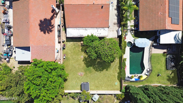 1459 Willowbrook Lane, Simi Valley CA: https://media.crmls.org/mediaz/4a62c3ab-a8ae-46dd-aaba-832c8a63b2d1.jpg