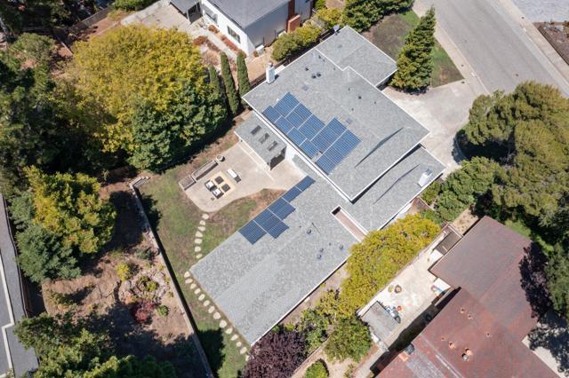 2721 Comstock Circle, Belmont CA: https://media.crmls.org/mediaz/4a6474fa-6376-4b47-99c7-d0cb2d47f313.jpg