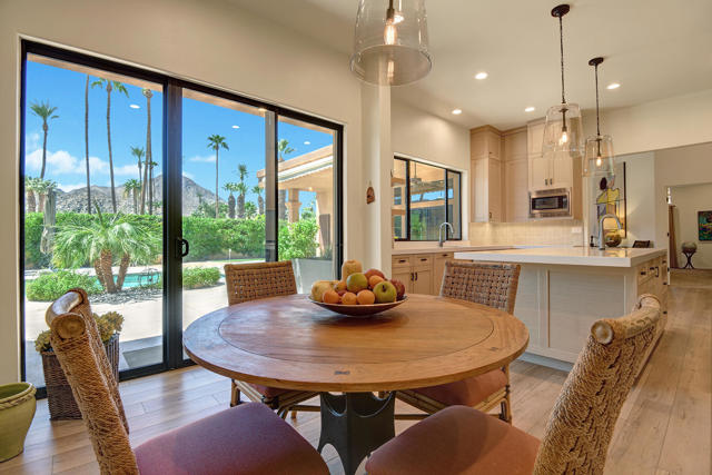 76470 Pala Palms Drive, Indian Wells CA: https://media.crmls.org/mediaz/4a647bfe-8bc1-4dd6-ace7-af047ab60d0f.jpg