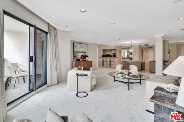 10724 Wilshire Boulevard, Los Angeles CA: https://media.crmls.org/mediaz/4a64f75e-5aa2-4e4e-8bb8-74f5953e821d.jpg