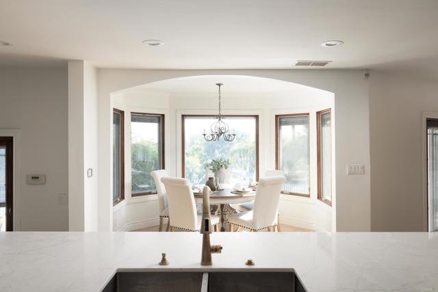 15017 Skyridge Road, Poway CA: https://media.crmls.org/mediaz/4a651807-42b8-4688-ab9d-5f8112a37125.jpg