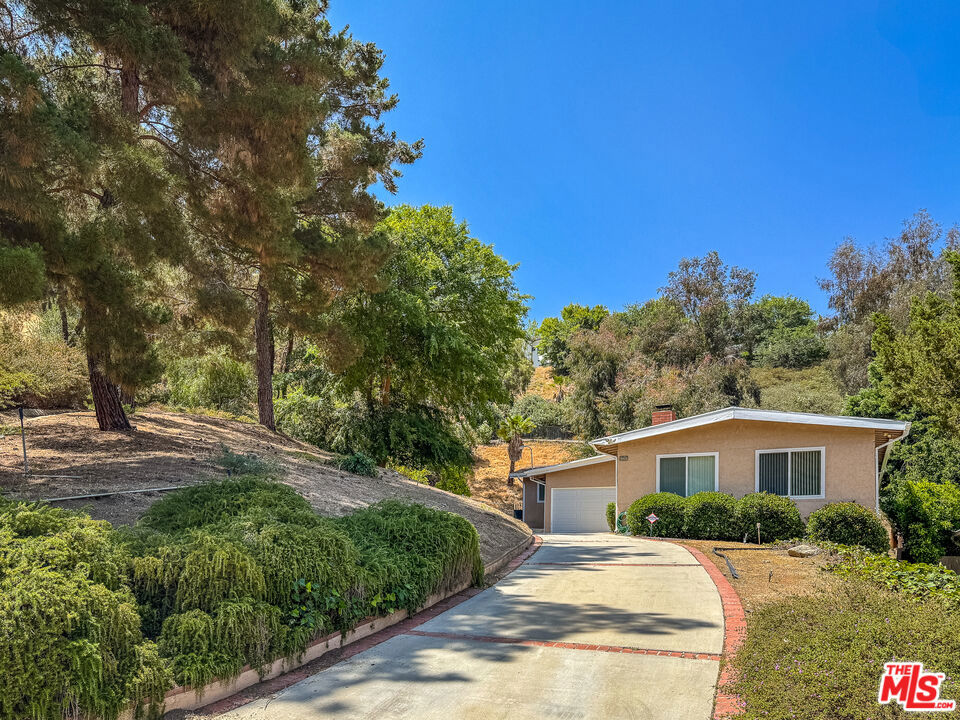 22297 Buena Ventura Street