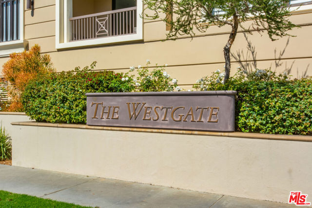 11847 Gorham Avenue, Los Angeles CA: https://media.crmls.org/mediaz/4a6521fa-79ba-462c-b2cc-6acc27f2087e.jpg