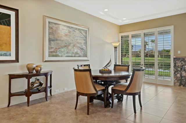 10 Colgate Drive, Rancho Mirage CA: https://media.crmls.org/mediaz/4a66809c-9442-4b7a-94a3-bf671c7447cf.jpg