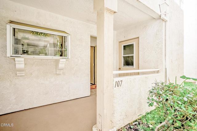 Detail Gallery Image 28 of 41 For 2623 Antonio Dr #107,  Camarillo,  CA 93010 - 2 Beds | 2 Baths