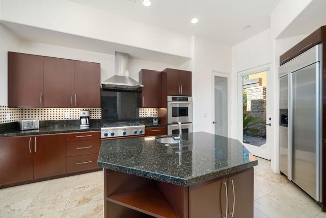 79935 Via Maravilla, La Quinta CA: https://media.crmls.org/mediaz/4a66d06e-af87-4d0c-9e3c-b14a7d6c2c2e.jpg