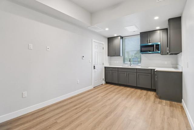 Detail Gallery Image 29 of 52 For 139 Almond Street #41,  Fallbrook,  CA 92028 - 5 Beds | 5/1 Baths