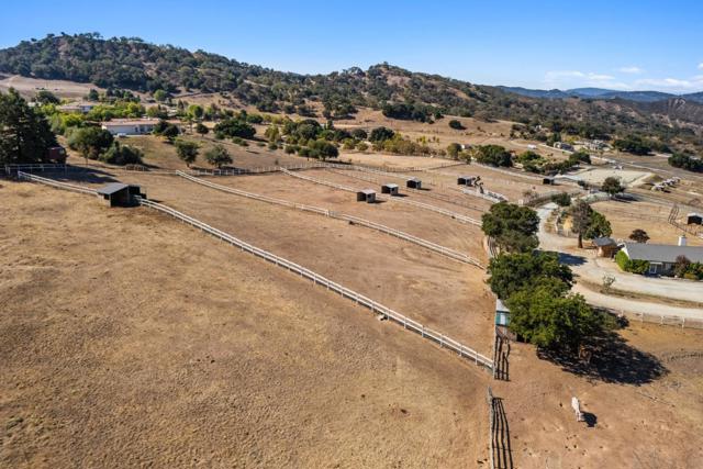 350 San Benancio Road, Salinas CA: https://media.crmls.org/mediaz/4a6765fe-a981-44bc-b90a-36849f0877dd.jpg